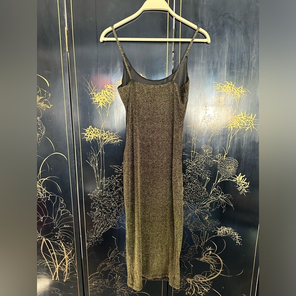 Black dress with yellow shine - Picture 2 of 2